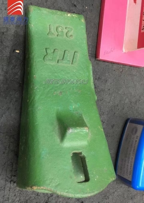 25t Flat Bucket Auger Teeth อะไหล่เครื่องจักรเหล็ก Green