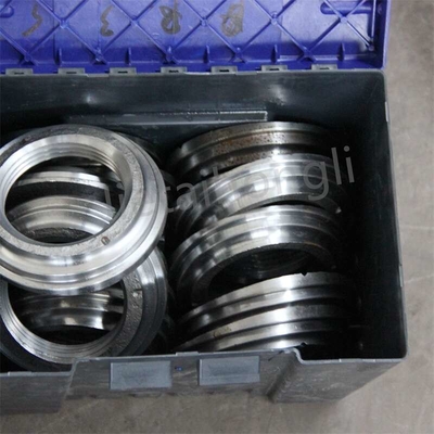 โลหะผสมเกรดสูงเหล็กคาร์ไบด์ปลอก Double Wall Piling Rig Casing อะไหล่